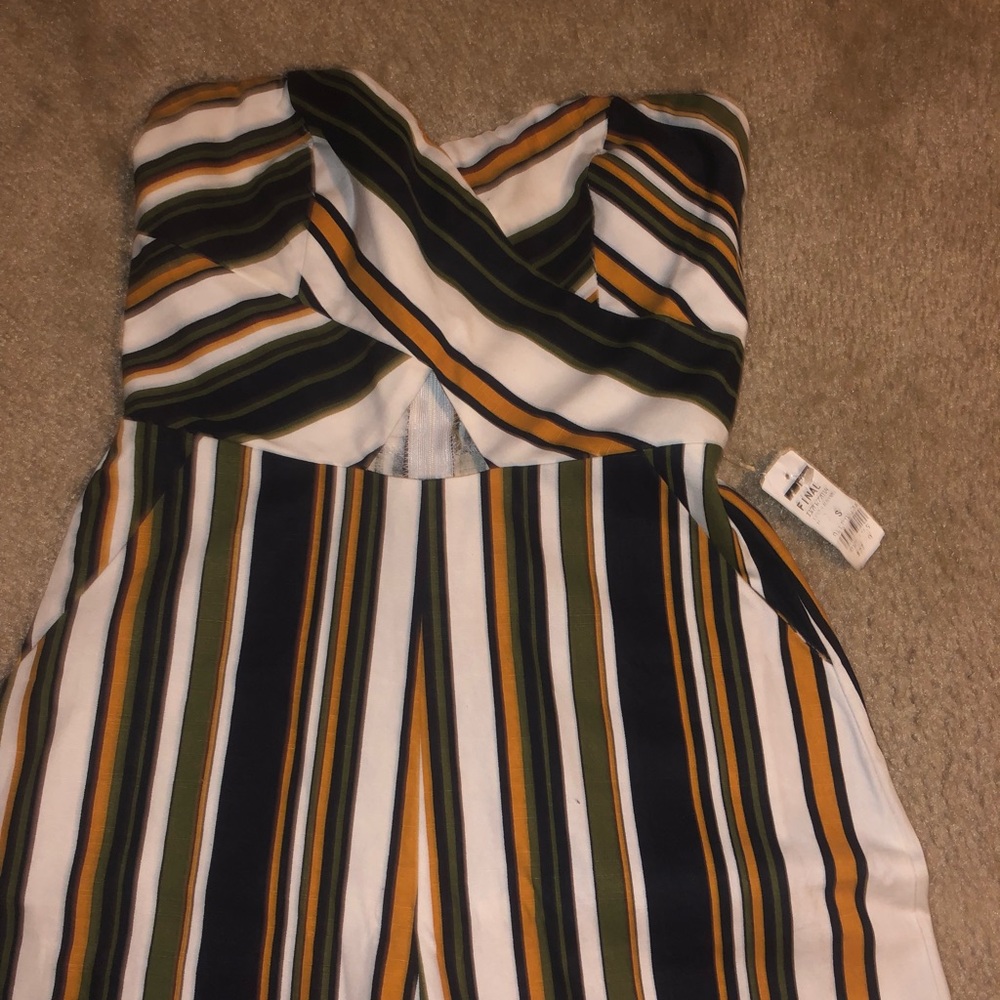 Multi-colored Romper - Picture 4 of 5